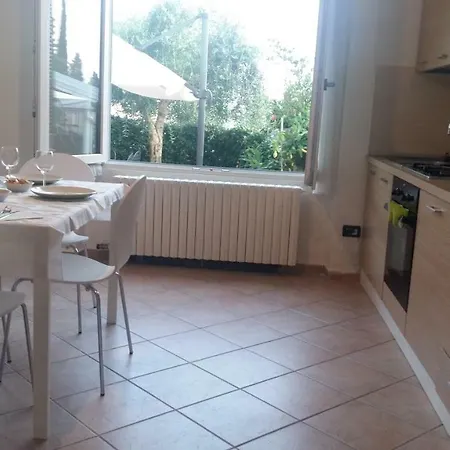 Σπίτι διακοπών Locazione Turistica Con Giardino *