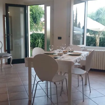 Locazione Turistica Con Giardino Σπίτι διακοπών Gardone Riviera