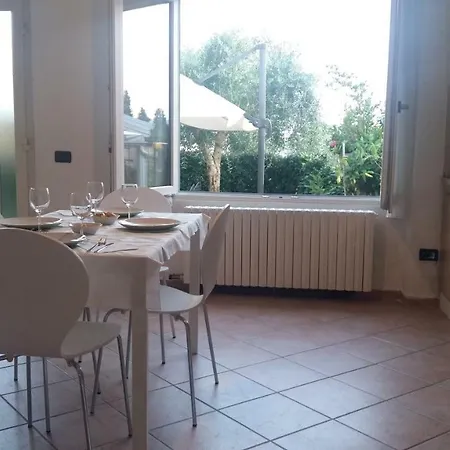 Locazione Turistica Con Giardino *